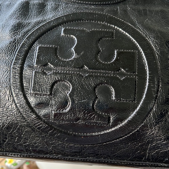 TORY BURCH crackled leather bag - Picture 3 of 10